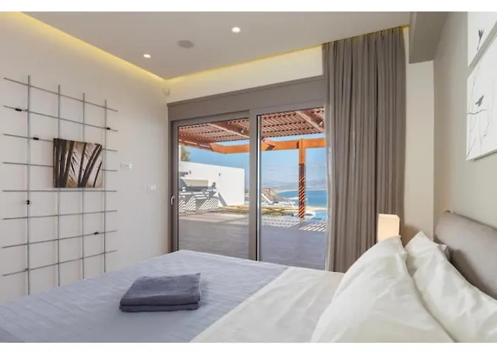 Lindia Athena Luxury